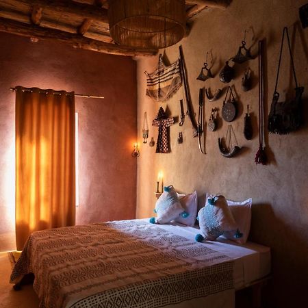 Kasbah Tebi Bed & Breakfast เอท เบน ฮัดโด ภายนอก รูปภาพ