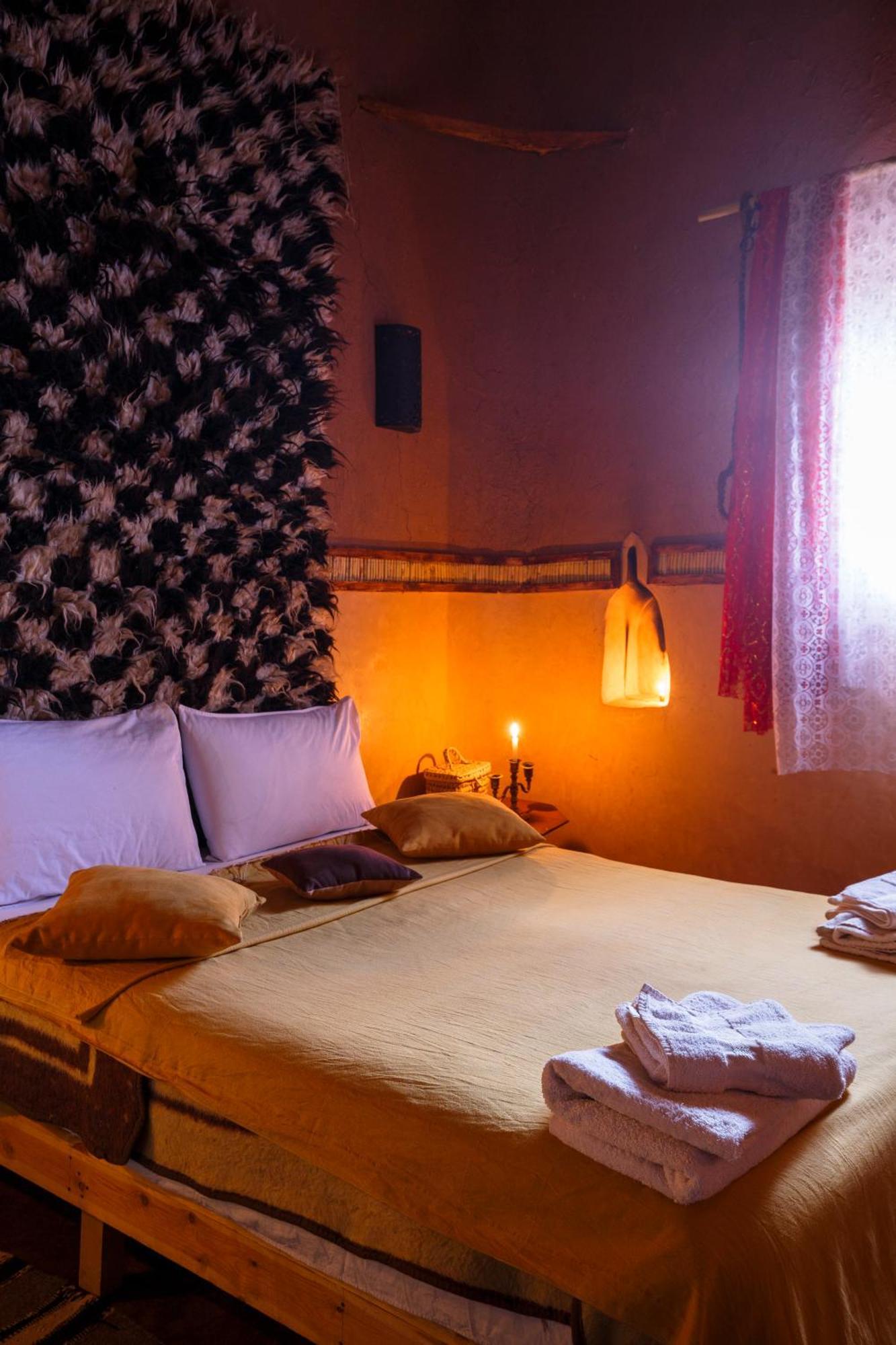 Kasbah Tebi Bed & Breakfast เอท เบน ฮัดโด ภายนอก รูปภาพ